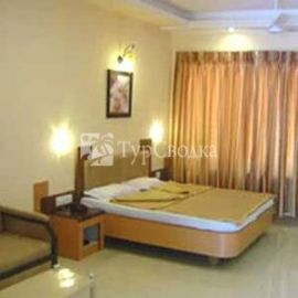 Mongas Hotel 2*