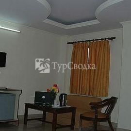 Dakha International Hotel New Delhi 3*