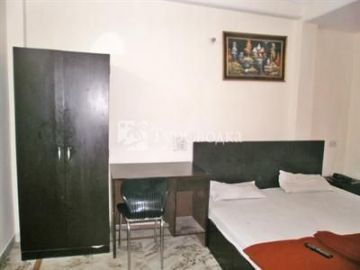 Hotel Dhawan 2*