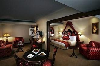 Hotel The Royal Plaza 4*