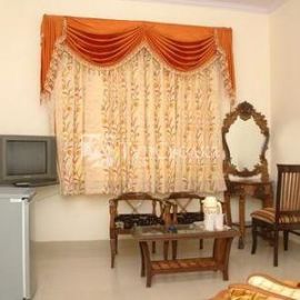 Hotel Vishesh Continental (Kirti Nagar) 2*