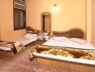 JJ International Hotel New Delhi 1*