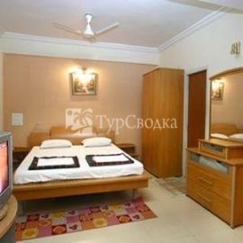 Hotel Paradise Kanpur 2*