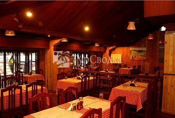 Four Seasons Hotel Kochi 3*
