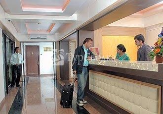 Hotel Shantiidoot 2*