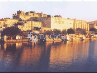 Lake Pichola Hotel 3*
