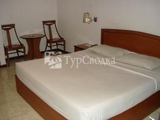 Penuin Hotel 2*