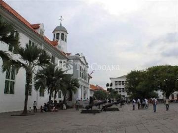 Losari Roxy Hotel 2*