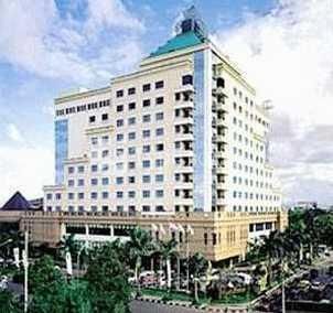 Grand Angkasa International Hotel 5*