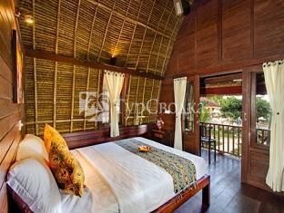 Secret Point Hut 2*
