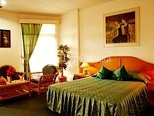 Crown Hotel Tasikmalaya 3*