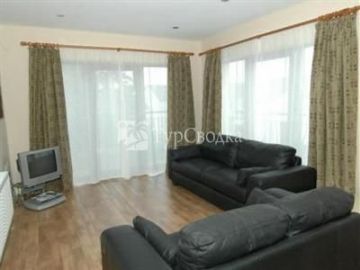 Ashwood Apartments 4*