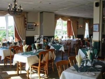 Lake House Hotel 3*