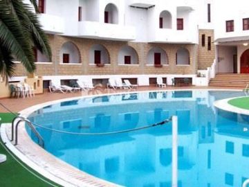 Hotel Akrabello 3*