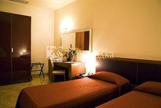 Ypsigro Palace 4*