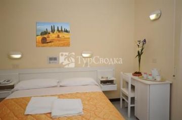 Hotel Iris Chianciano Terme 3*