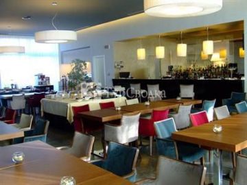 COSMOPOLITAN Business Hotel 4*