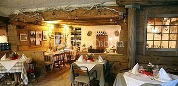 Hotel Svizzero Courmayeur 3*