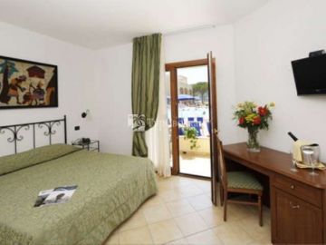 Blu Hotel Morisco 4*