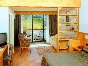 Hotel Bucaneve 3*