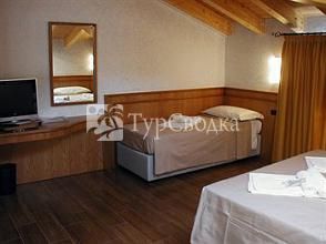 Azzano Holidays B&B Mezzegra 3*