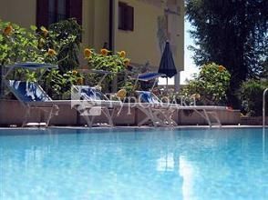 Hotel Alle Dolomiti 3*
