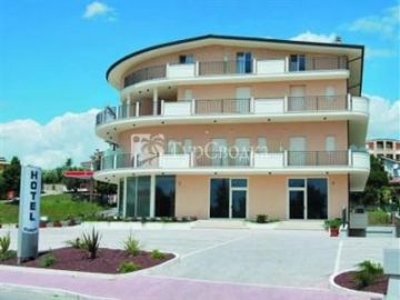 Hotel Europa Nereto 2*