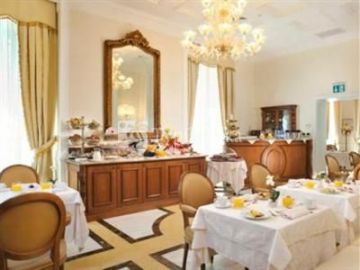 Hotel Villa Pinciana 4*