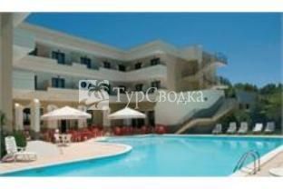 Corte Hotel Cala Dei Pini 3*