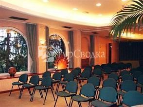 Vis a Vis Hotel 4*