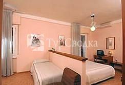Menapace Hotel Torri del Benaco 3*