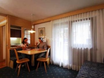 Residence Contrin 3*