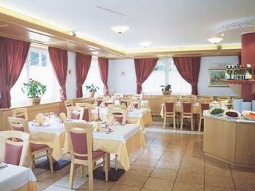 Villa Rosella 3*