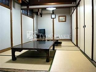 Chizuru Ryokan 2*