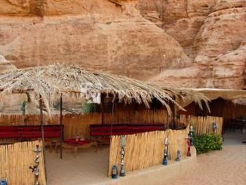 seven wonders bedouin camp