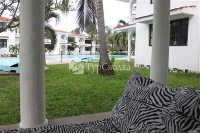 Bahari Dhow Beach Villas Mombasa 3*