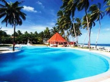 Sun 'n Sand Beach Resort 5*