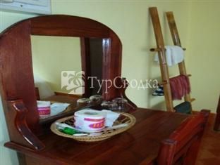 Vieng Thara Guesthouse and Cafe 2*
