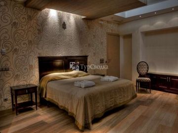 Atrium Hotel 4*