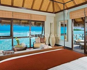 Four Seasons Resort Maldives at Kuda Huraa 5*