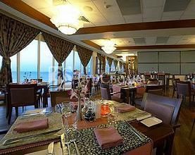 Hulhule Island Hotel 5*