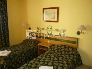 Burlington Apartments 3*
