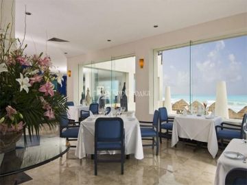 Oasis Cancun 4*