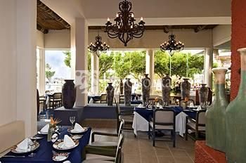 Oasis Palm Beach Resort Cancun 3*