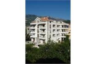 Apartmani Butua 4*