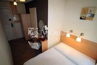 Barbacan Hotel Amsterdam 2*