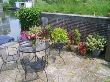 Bed and Breakfast IJ 2*
