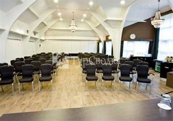 Golden Tulip Victoria 4*