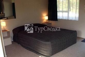 Glacier View Motel 3*