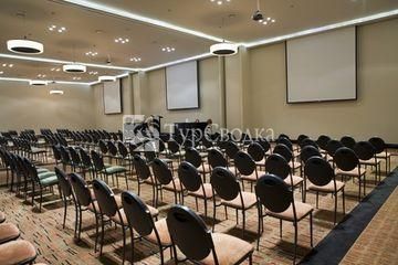 Holiday Inn Auckland Airport 4*